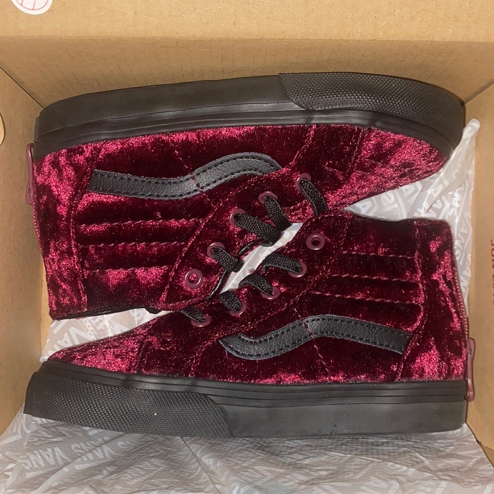 BNIB red/black velvet Vans SK-8 hi zip - toddler - size 9